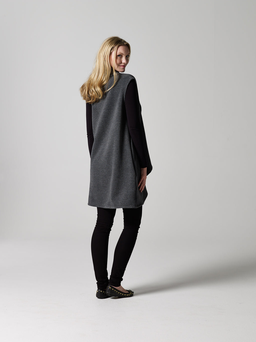 Sleeveless Draped Coat